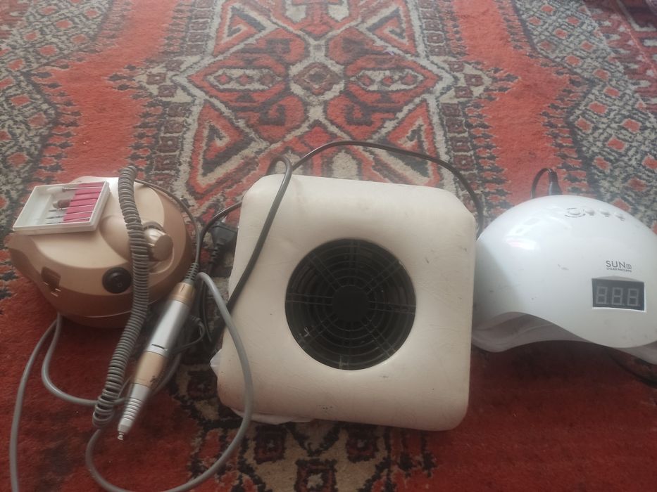 Срочно Продам все для маникюра