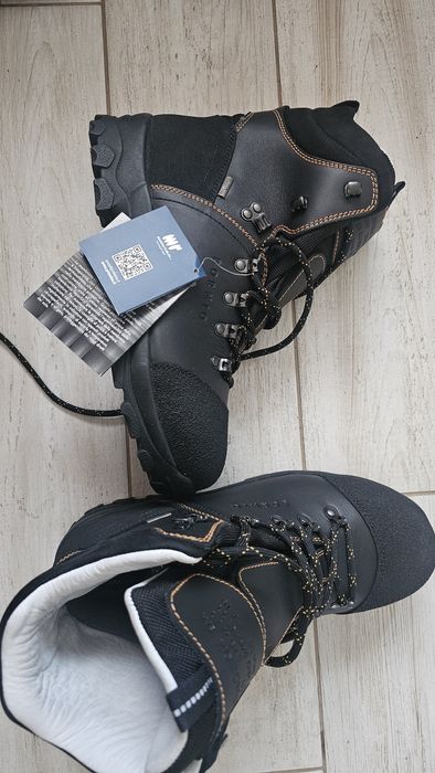 Bocanci protectie Bormio de calitate  cu piele