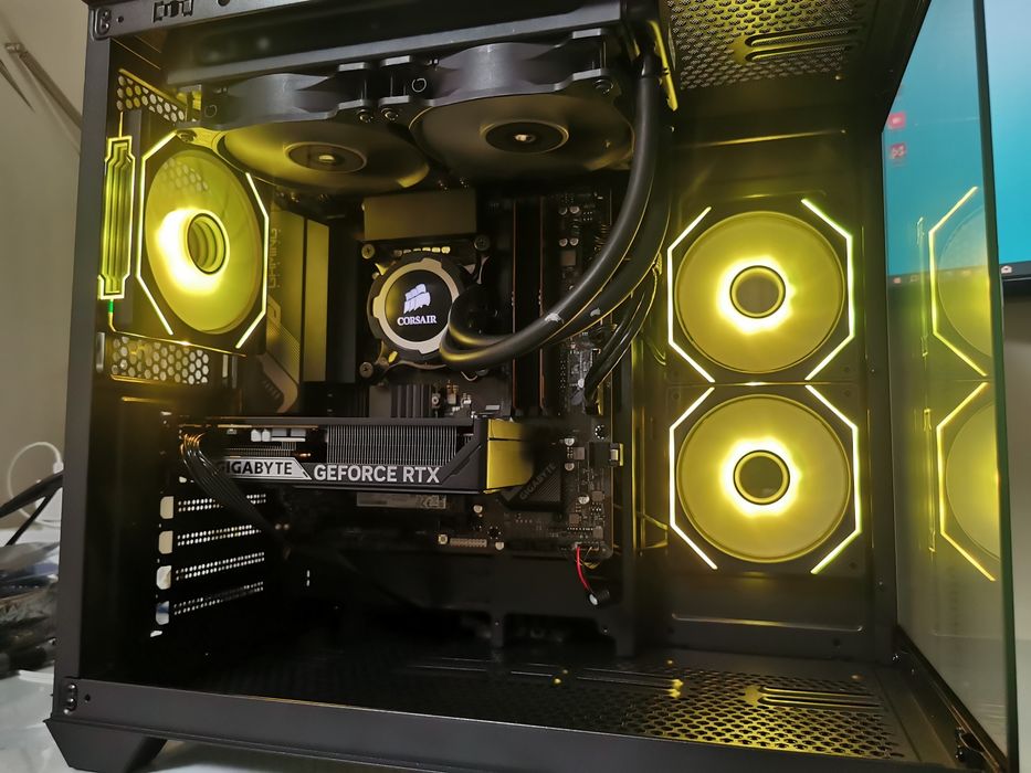 Unitate PC Gaming Calculator Ryzen 5 9600x , 16 GB DDR5, RTX 4080