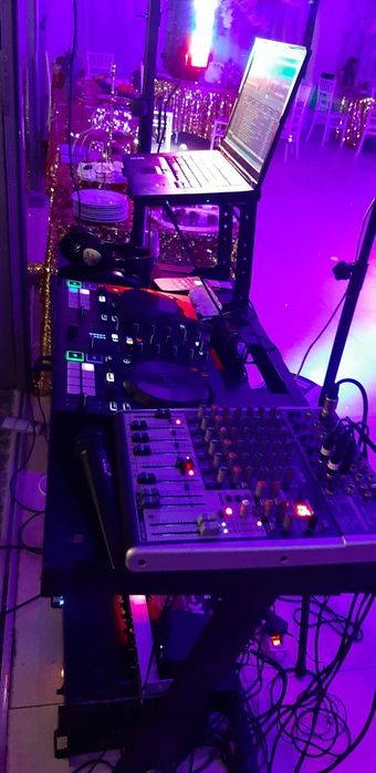 DJ Profesionist – Atmosferă Garantată la Orice Eveniment!