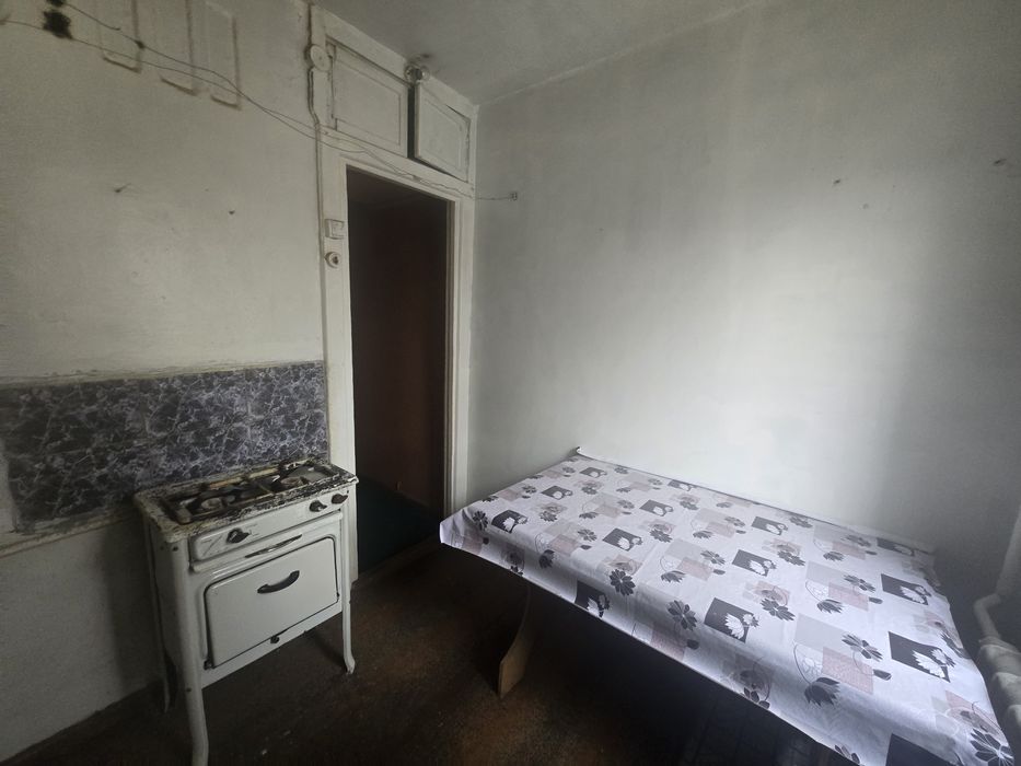 Zudlik bilan frunze massifda 1xonali kvartira ijaraga beriladi