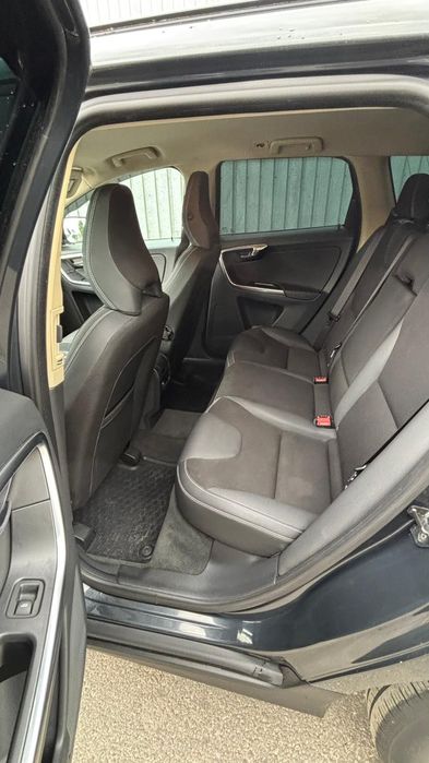 Vând auto Volvo XC60