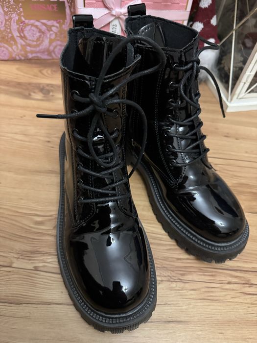 Черни лачени боти, размер 39