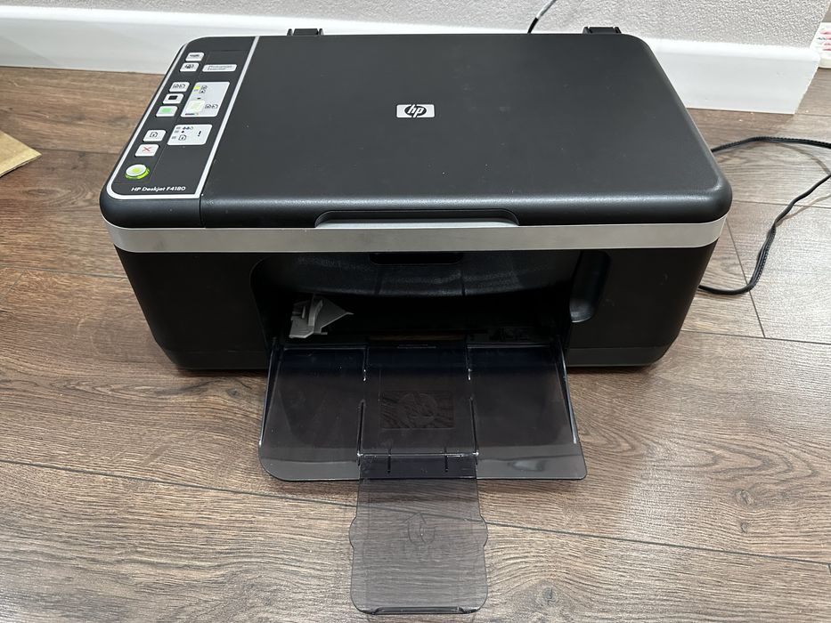 Цветной принтер, сканер, факс