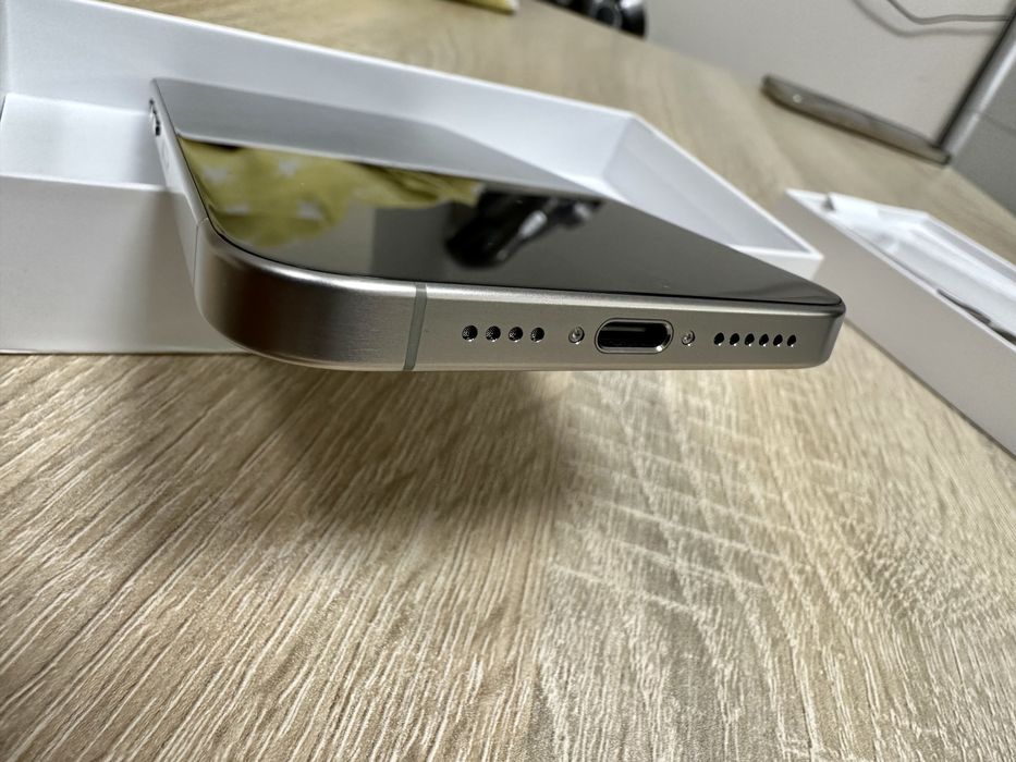 Iphone 15 pro max  256GB