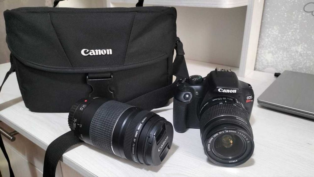 Canon EOS Rebel T6 (1300D) + 2 объектива + полный комплект