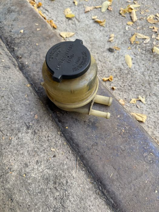 Бачок гур камри 25-40