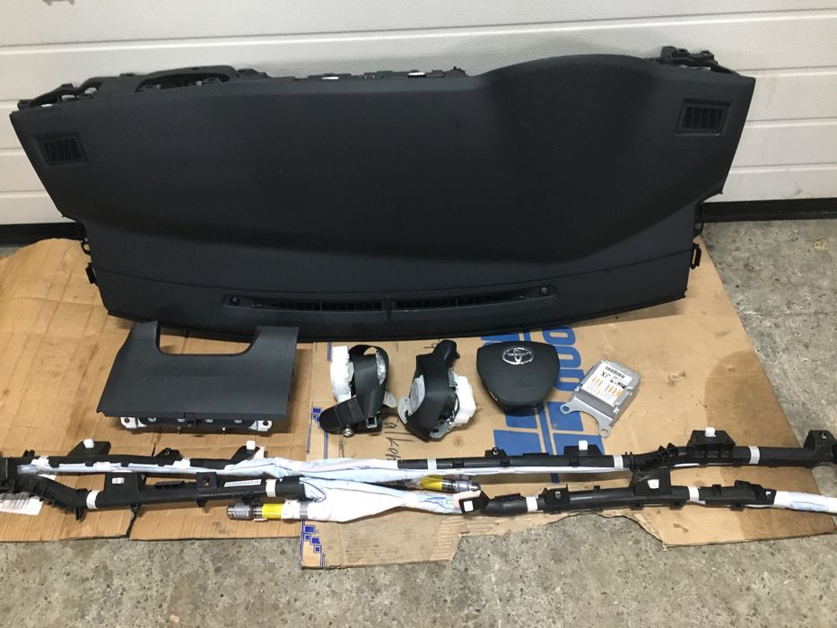 Set Complet Airbaguri Toyota Auris 2015-2018