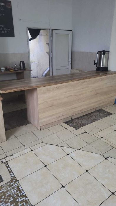 ресепшен и столешница стол