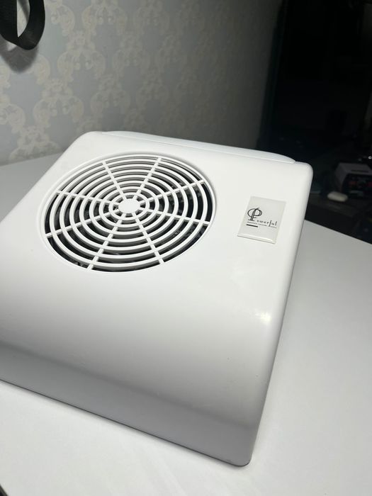 Пылесос для маникюра