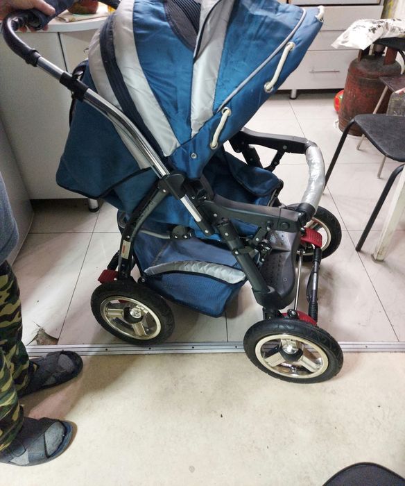 Коляска детская всесезонная