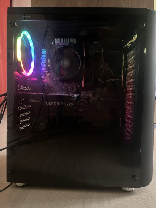 Продавам геймърски компютър