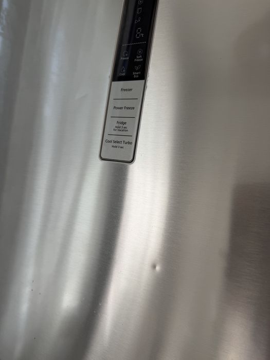 Холодильник Samsung