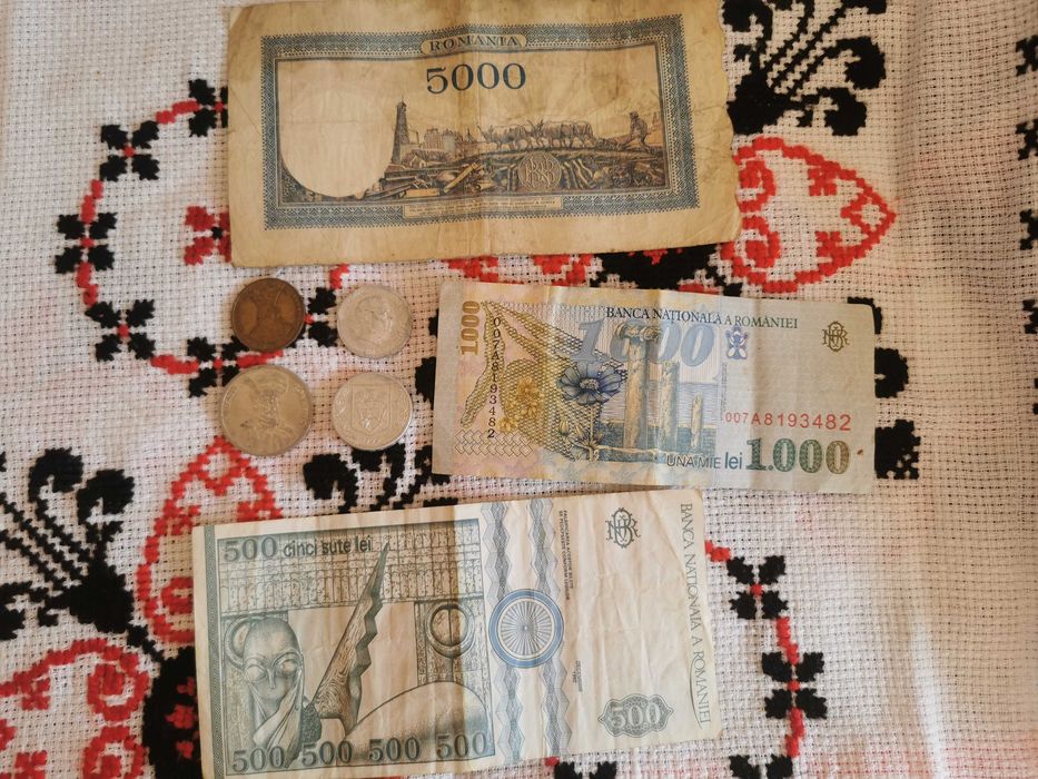 Monede si bancnote vechi pentru colecție