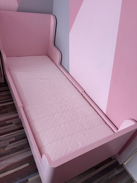 Детски мебели от Икеа - розови