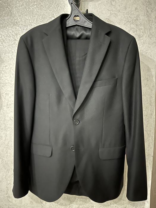 Продам костюм классический