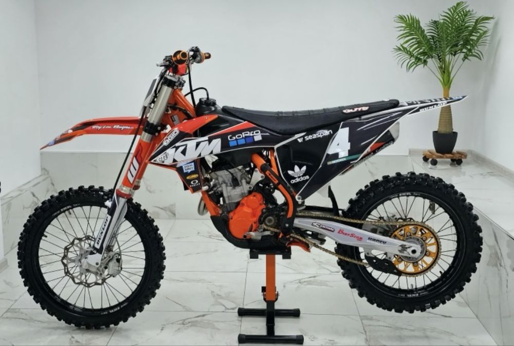 KTM SXF 250 2022 година