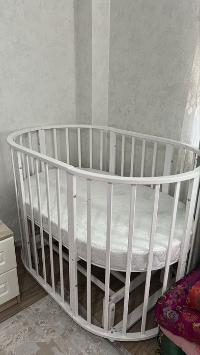 Продам детскую  кровать Tomix за 25 тыс