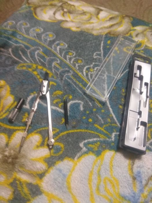 Продам циркуль для школы