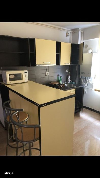 Apartament doua camere decomandat