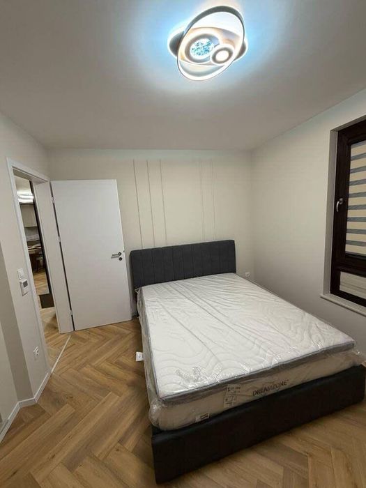 Дава се под наем Тристаен апартамент в София, Полигона - 130 кв.м за 1121.49 € - Снимка #7