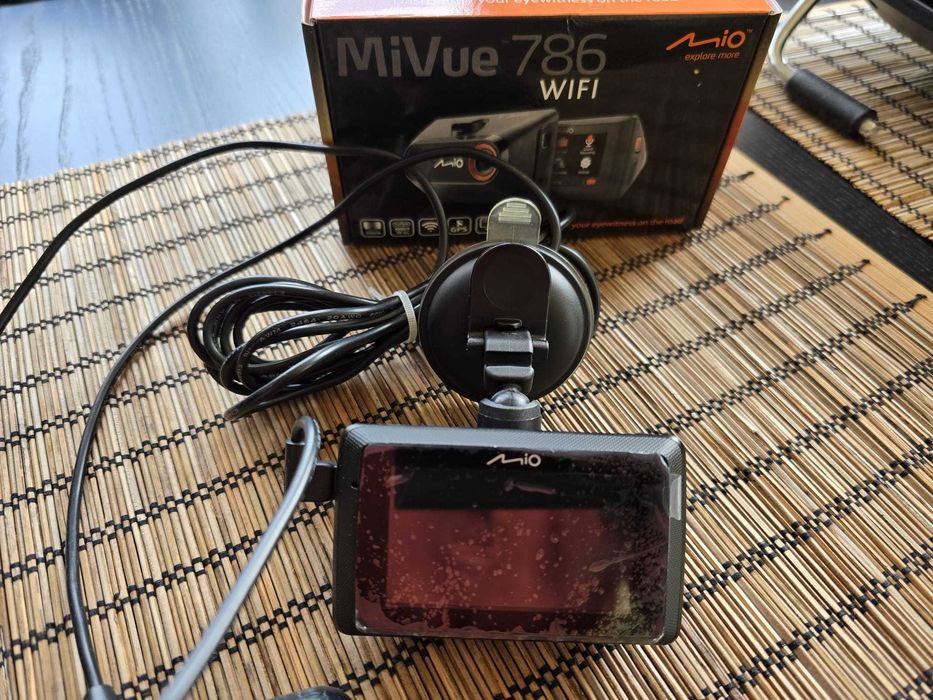 Camera auto Mio MiVue 786 WiFi