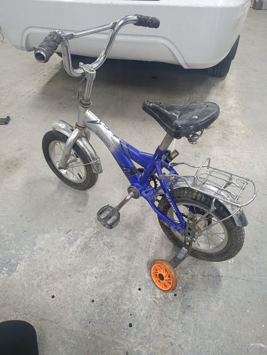 Велик 12 размер.