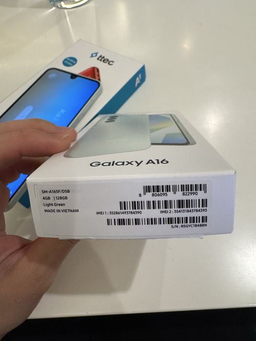 Samsung galaxy A16 128 GB + подарък батерия