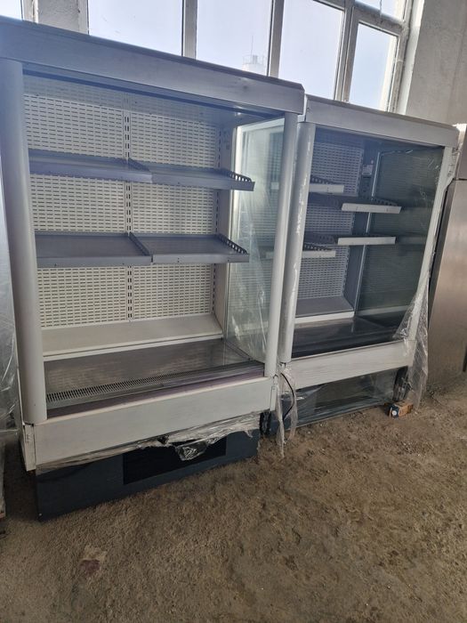 Отворени Магазински Витрини