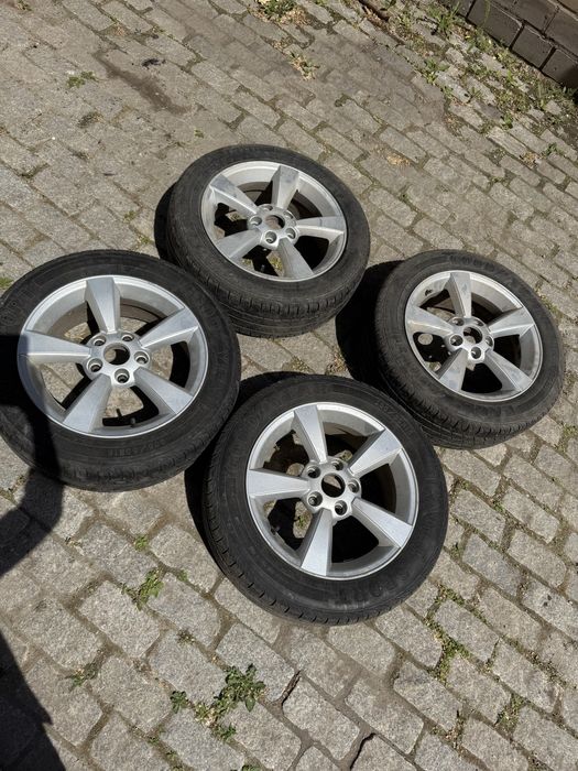 Продам комплект колес R16 205/55