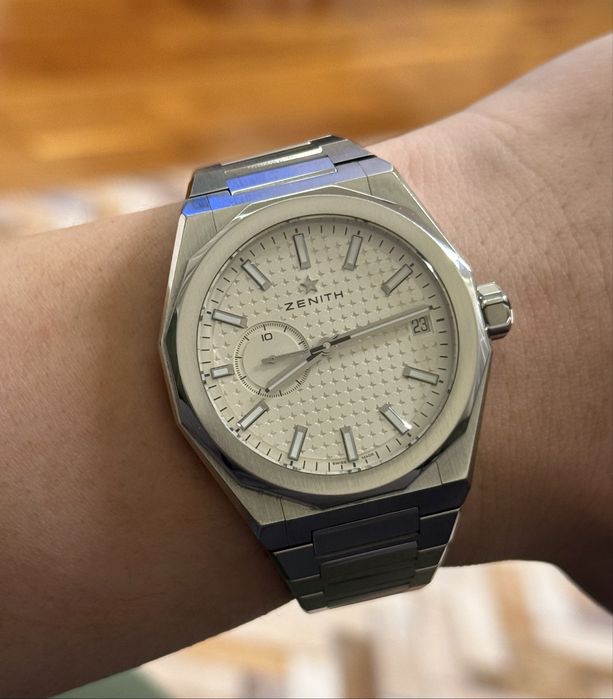 Zenith Defy Skyline 40 mm