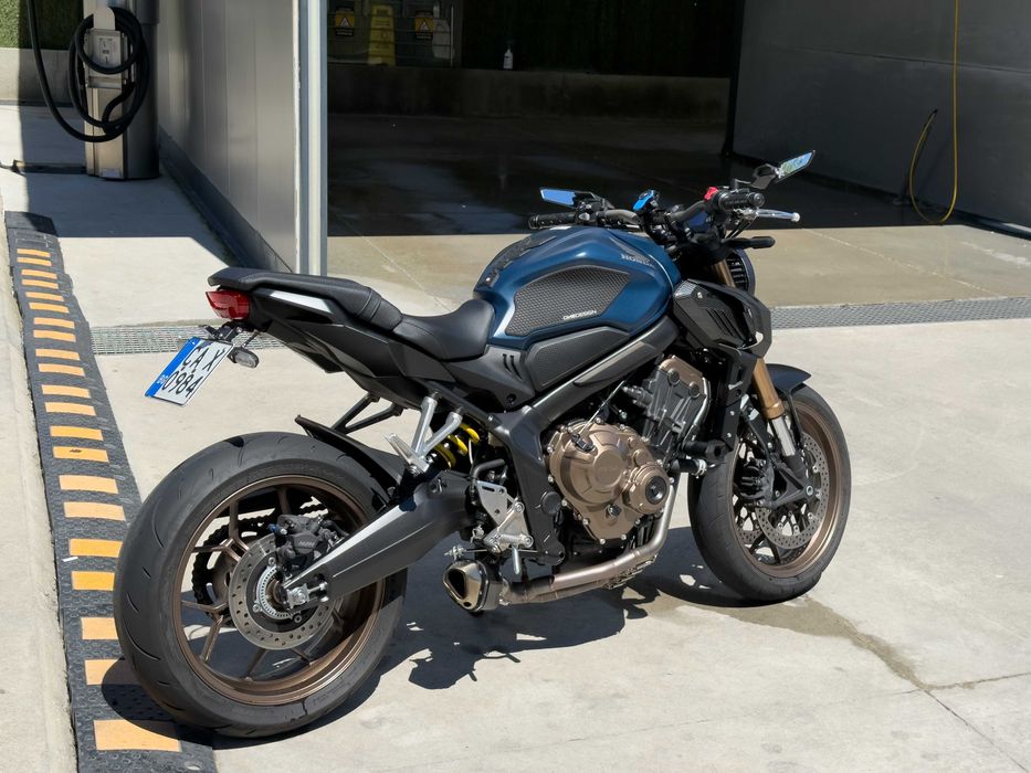 Honda CB650R ABS 2022г. 17000км.