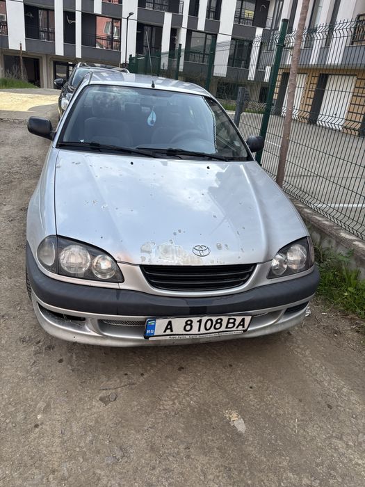 Тойота Авенсис  1999г.