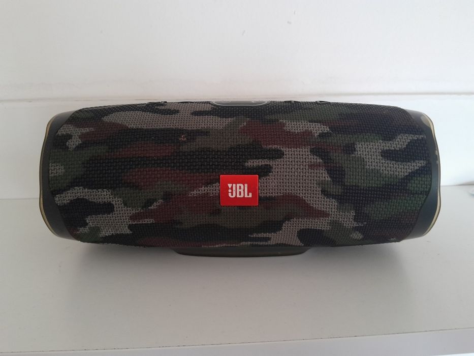 Jbl charge 4 добро състояние