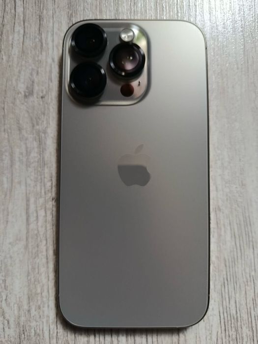 Обменяю iPhone 16 pro natural titanium 256 gb