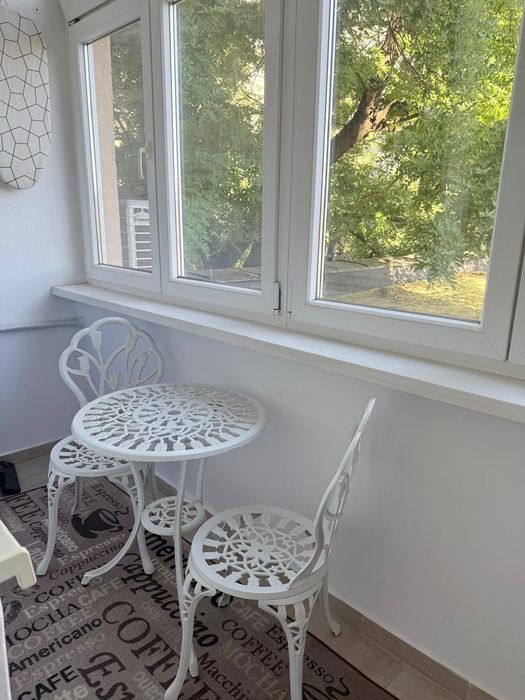 Proprietar închiriez apartament 3 camere Metrou Grivitei