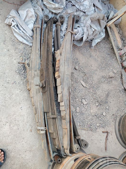 Isuzu avtobus ressorlari