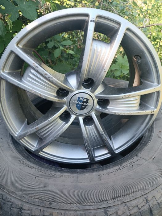 Продам диски на легковой автомобиль