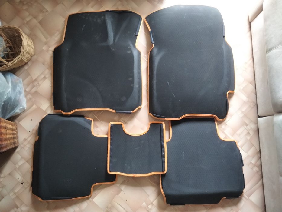Коврики в салон авто Веста