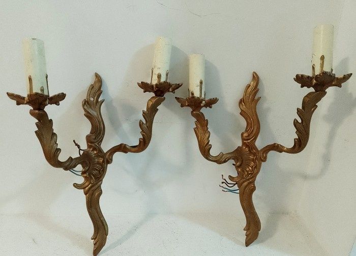 Set aplice din bronz masiv in stilul Rococo,piese cu o lucrătură de o