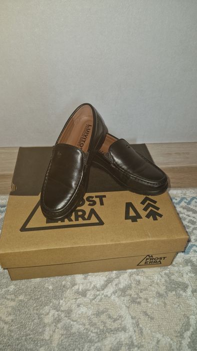 Продам лоферы детские