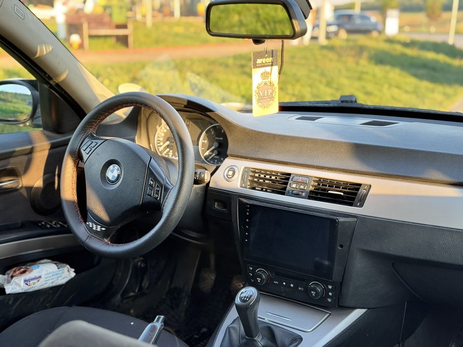 Bmw e91 seria3 320d 2007