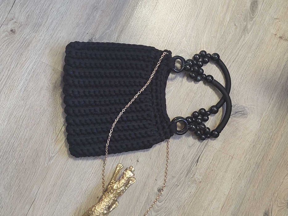 Дамски плетени чанти