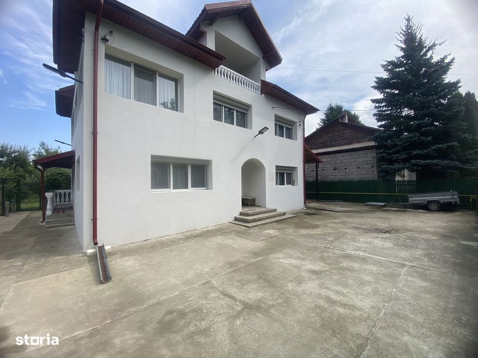 Oaza de liniste si verdeata! Vanzare casa cu 5 camere in Pucioasa