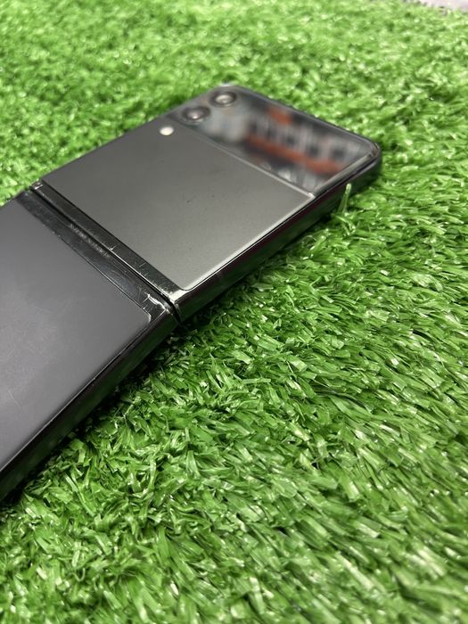 Продам самсунг z flip 3 5g