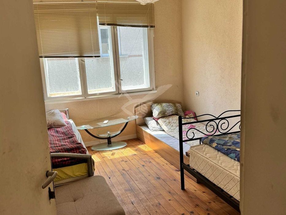 Дава се под наем Етаж от къща в София, Изток - 120 кв.м за 1200 € - Снимка #6