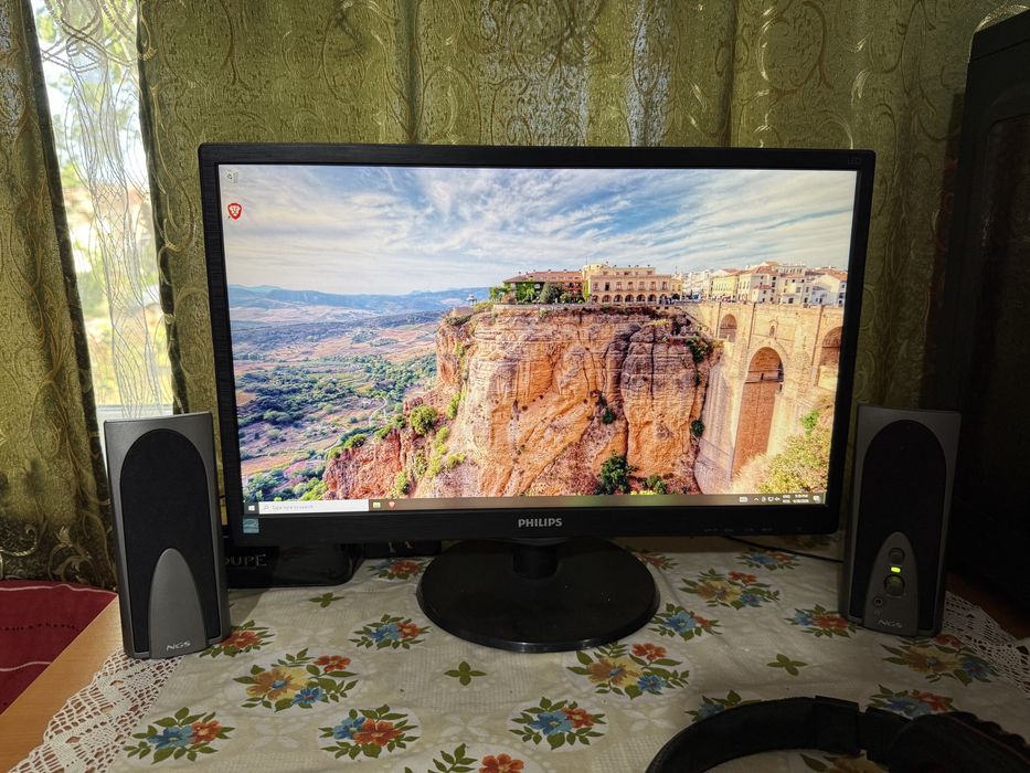 Vând PC Gaming.