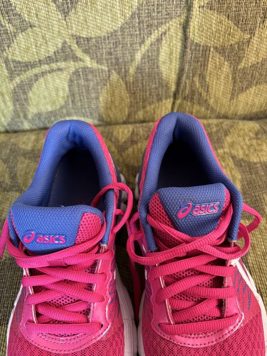 Дамски маратонки ASICS Gel-Nimbus 18