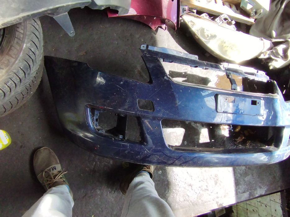 Две предни брони за Suzuki swift 2017