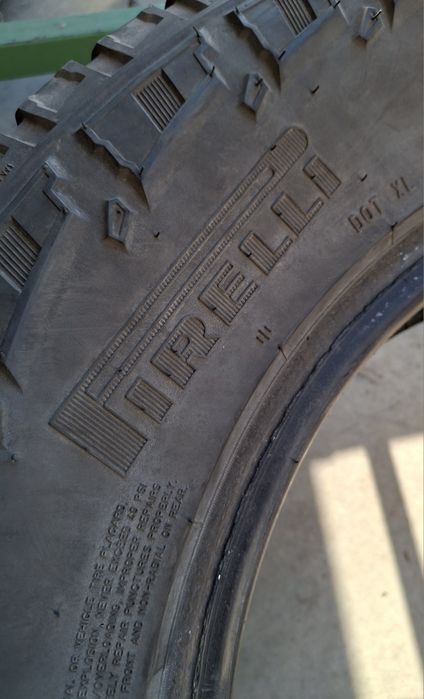 2 Anvelope de iarnă  245 70 r17 Pirelli